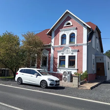 Dvouluzkove Apartma *